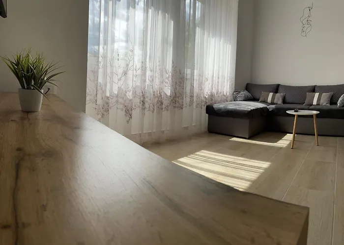 Homestead - Domacija - Nabergoj *