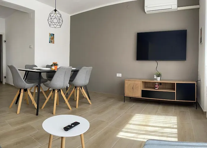 Appartement Homestead - Domacija - Nabergoj Podnanos